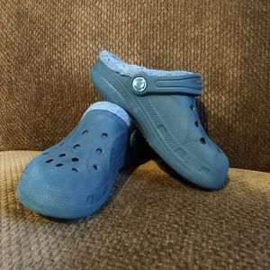 Kids Crocs 10/11 with lining